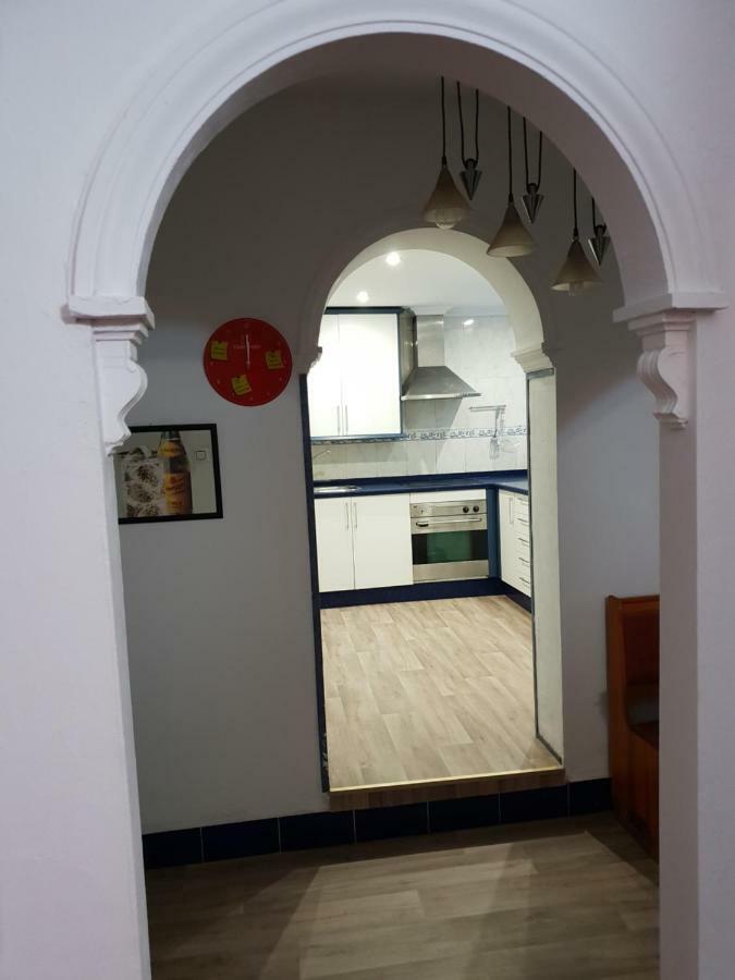 Atico En Triana Con Terraza 36m2 Y Jacuzzi Appartement *