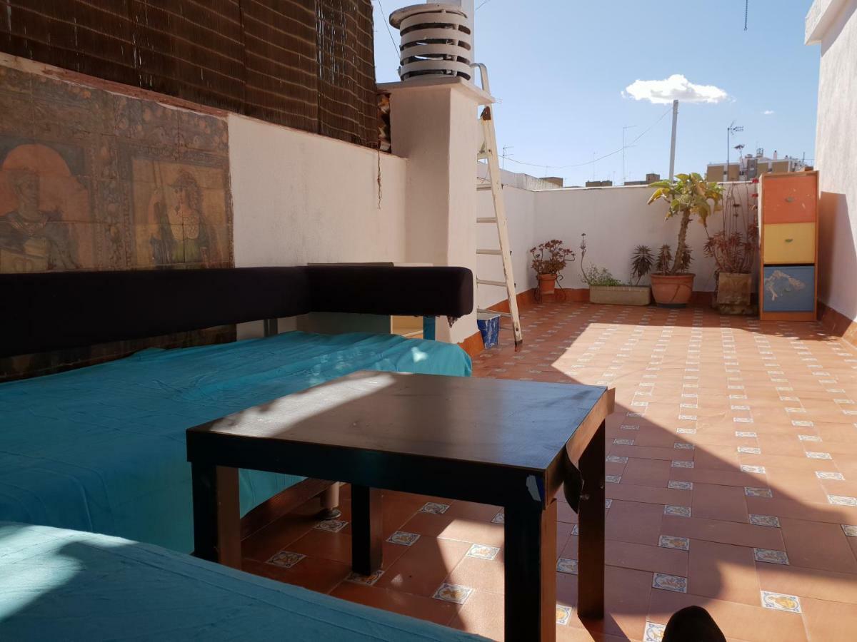 Atico En Triana Con Terraza 36m2 Y Jacuzzi *